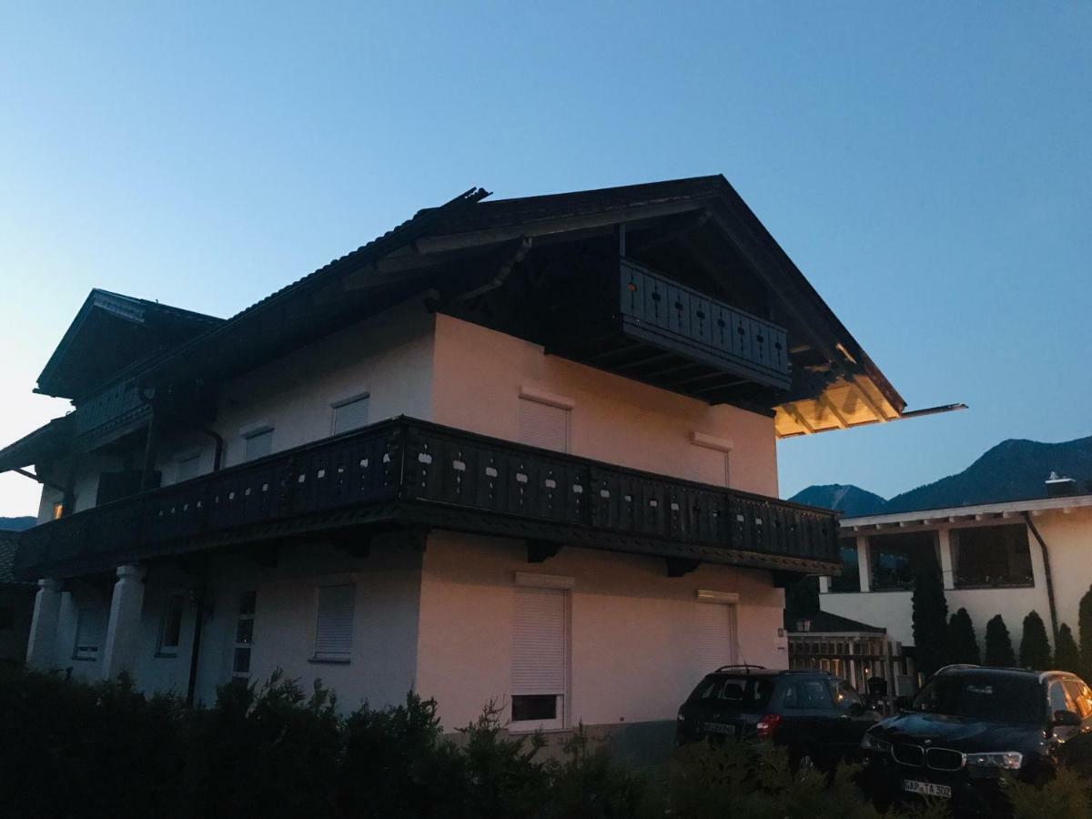 Ferienhaus Butterfly Garmisch-Partenkirchen Esterno foto